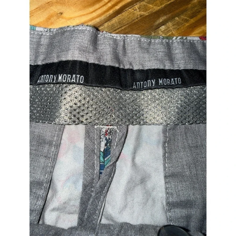 Antony Morato Chino Shorts Mens Size 32x10 Multicolor Floral Resort Casual cuffs